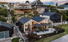 Roam Taupo Lake Front Unit 1 - Spa Pool